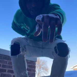 Meet your Posher, Zues